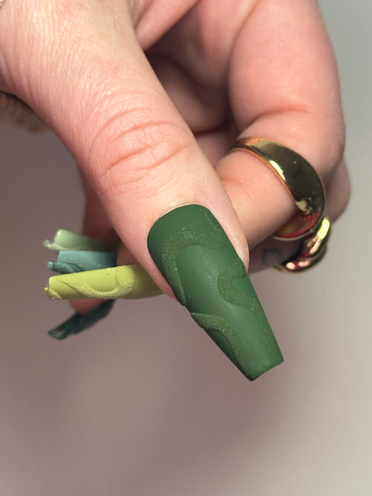 MTO: 50 Shades of Green