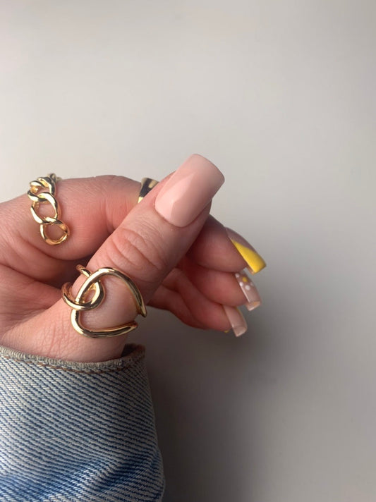 MTO: She is Sunshine