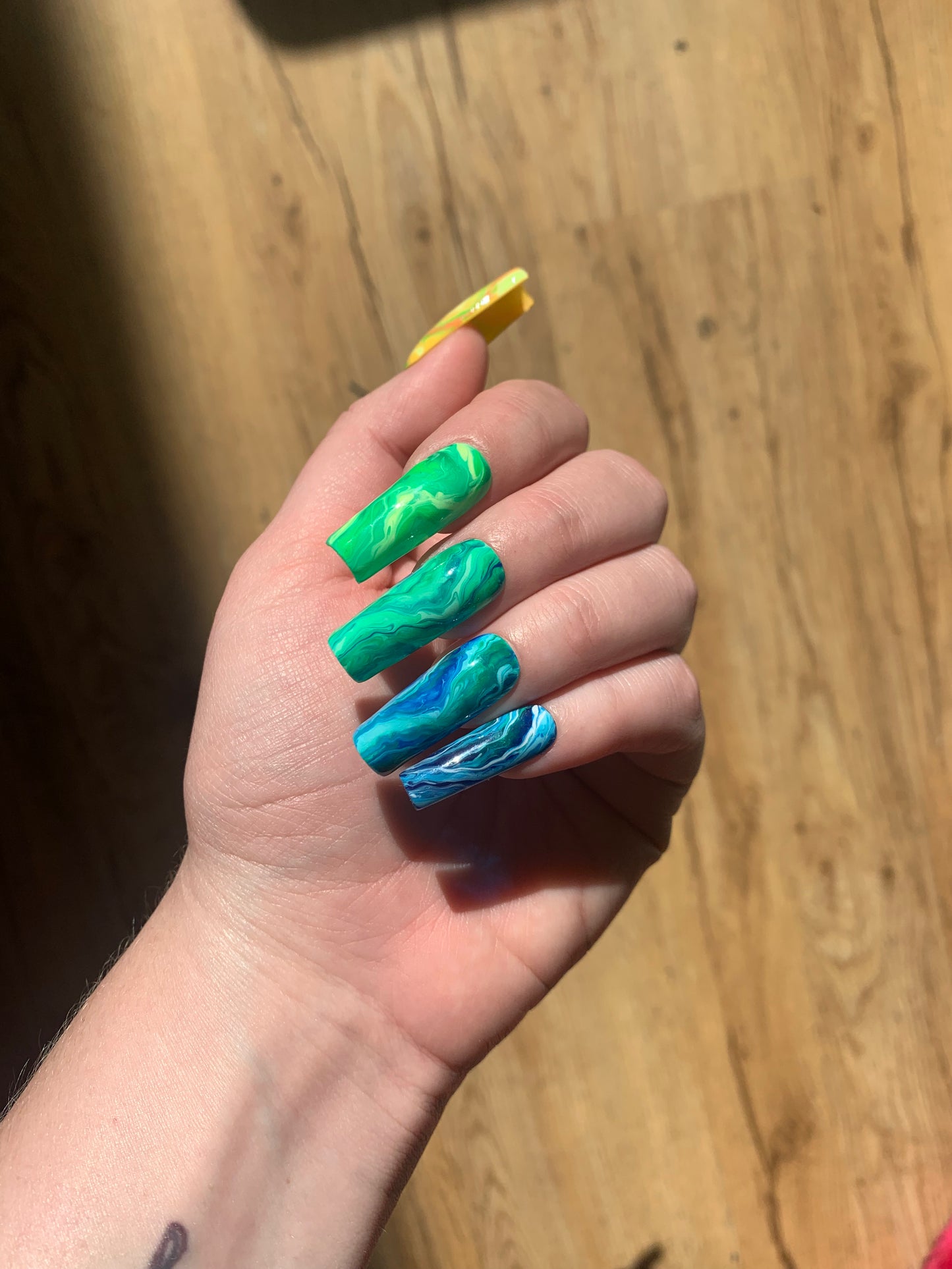 MTO: Rainbow Swirls