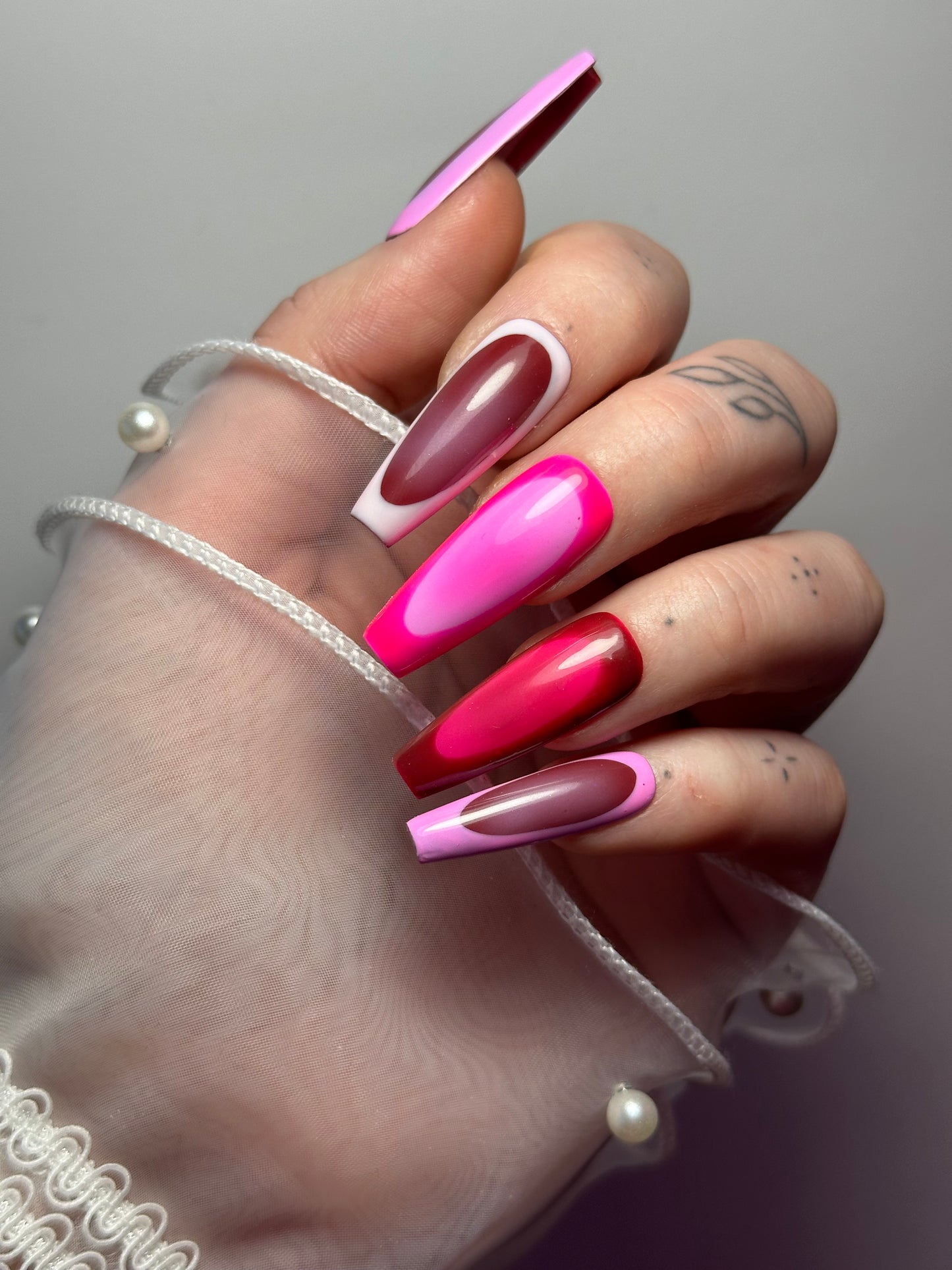 MTO: Pink Aura