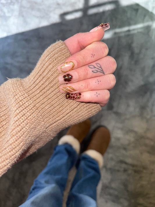 MTO: Brown & Gold